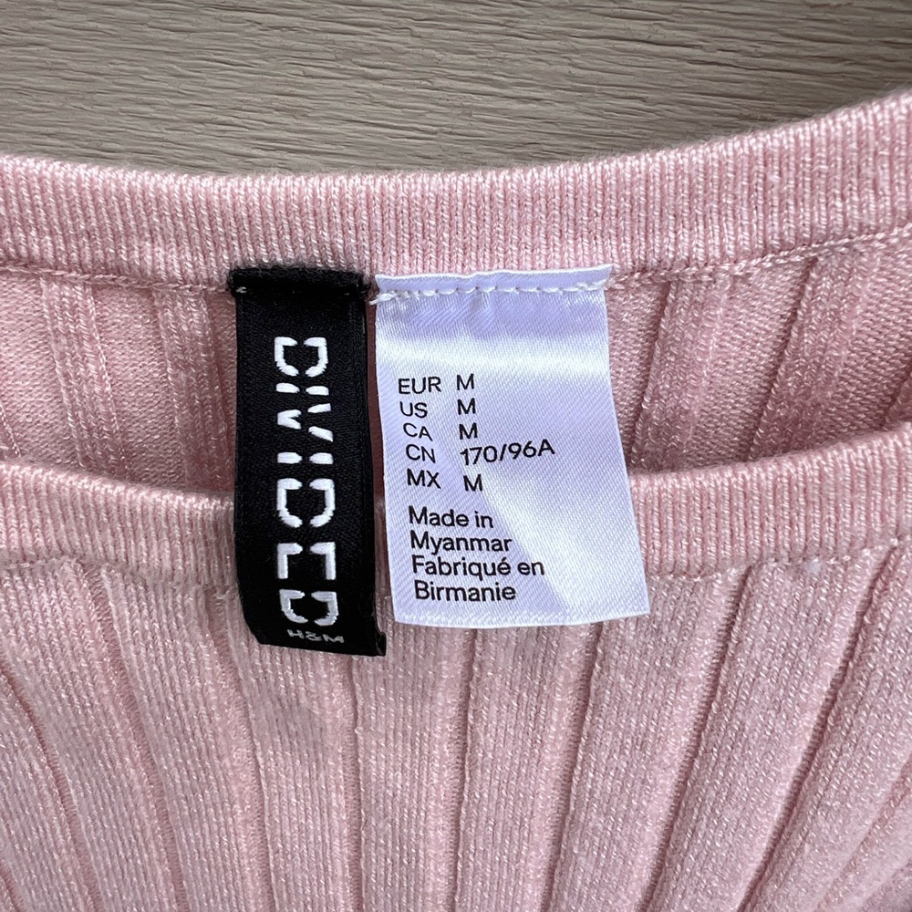 Divided Pink Ribbed Tank Top - Picture 2 of 4